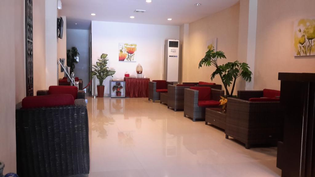 Hotel Matos Jayapura Exterior photo