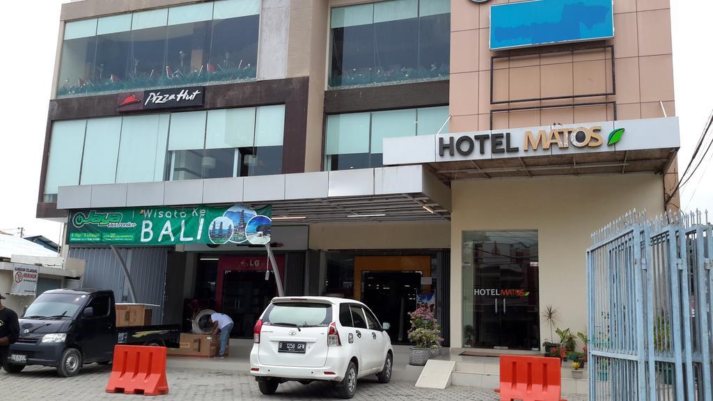 Hotel Matos Jayapura Exterior photo